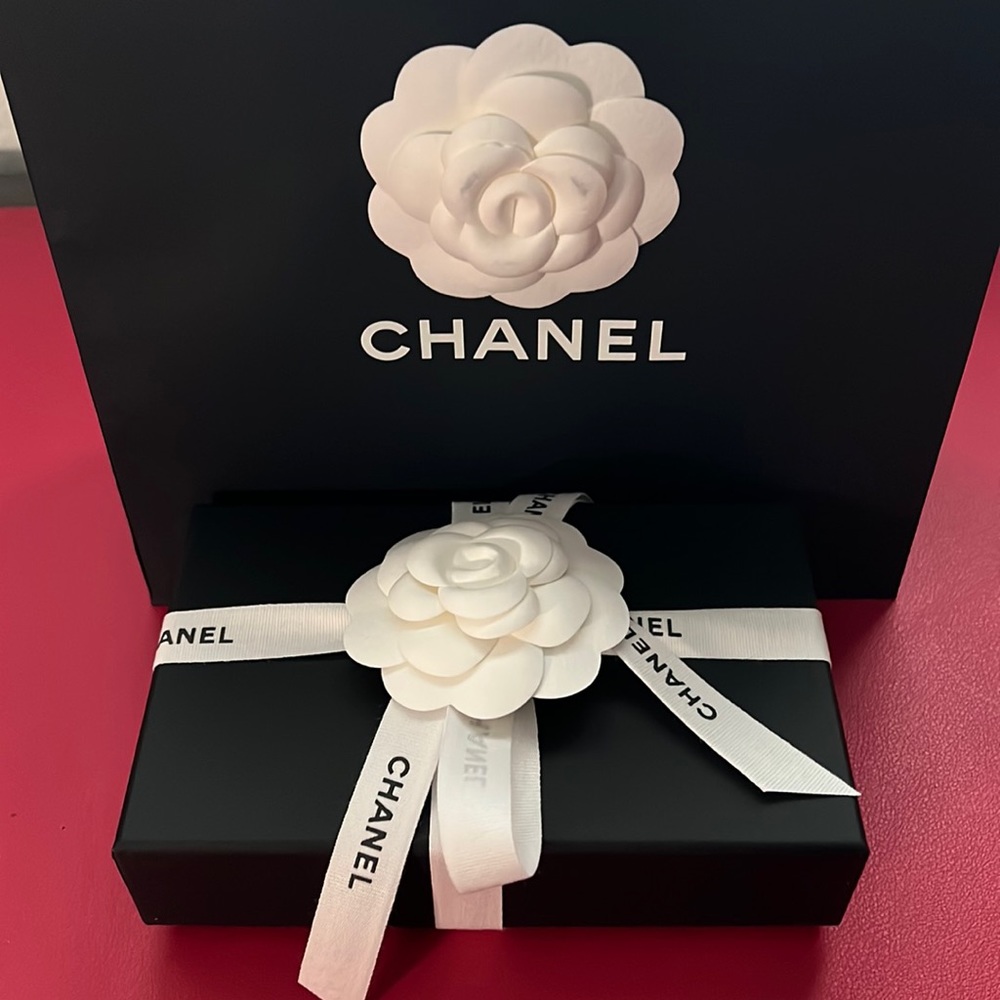 CHANEL 19 Card Holder Pink - Picture 2 of 8